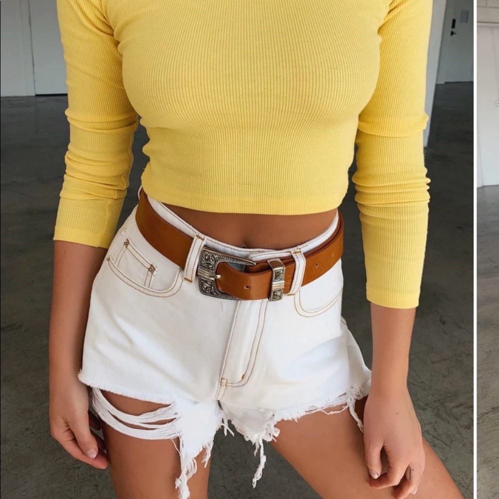 Tigermist high waisted white shorts